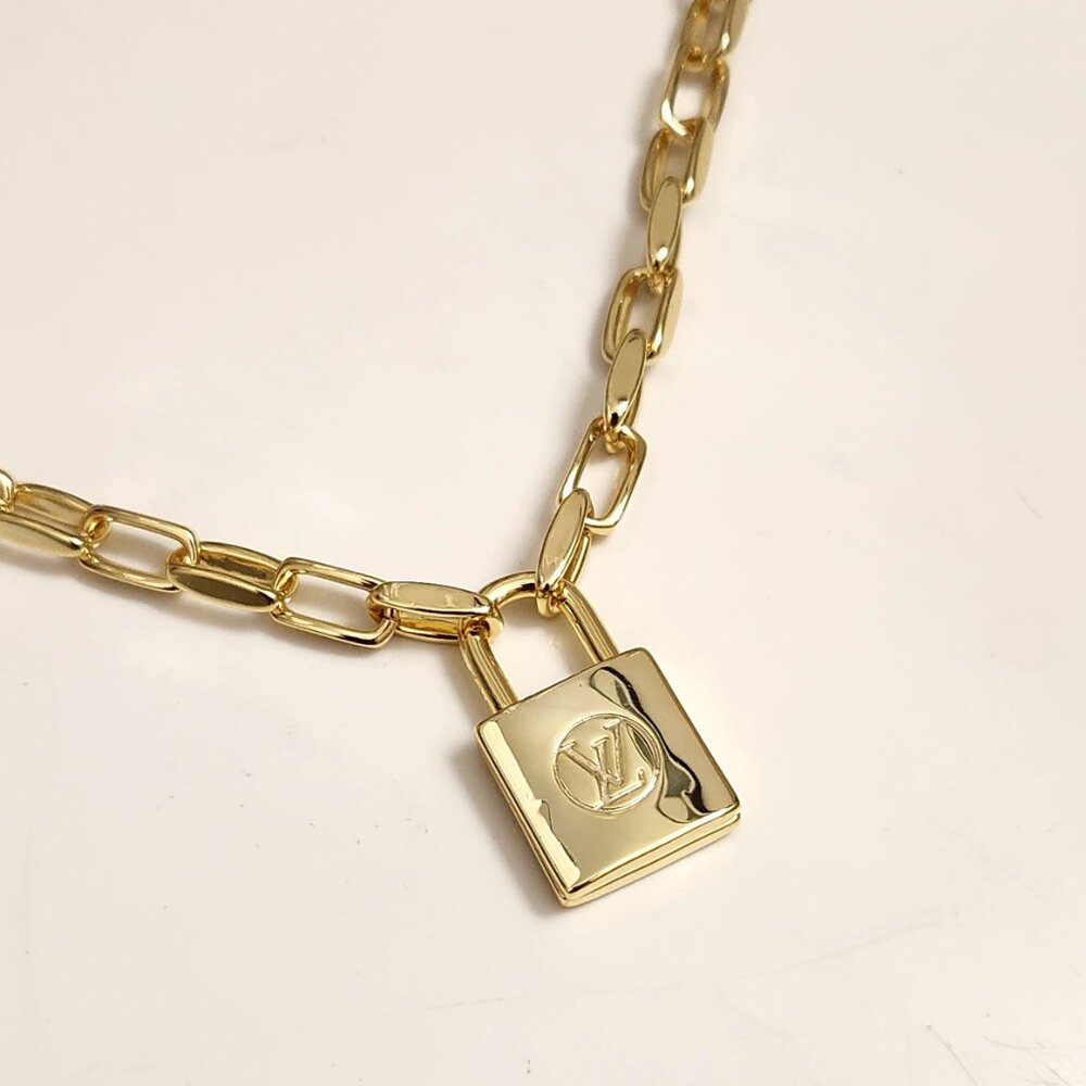 Pre-Loved - Louis Vuitton Gold Lock & 18 inch Chain Necklace